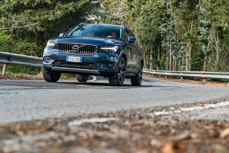  Volvo XC40 T5 Plug-in Hybrid Inscription 2020 года  (WW) (фото 16 из 44)